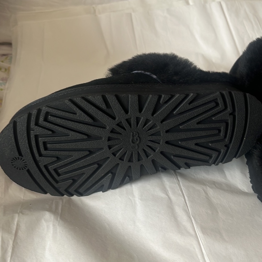 Uggs Womens Platform Slippers - image 5